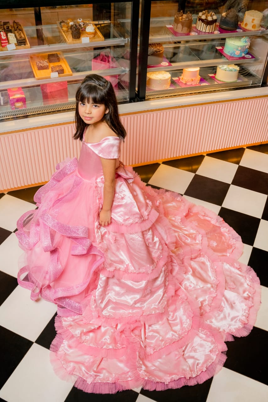 💕💓💞 | Disney princess dresses, Kids gown, Barbie birthday
